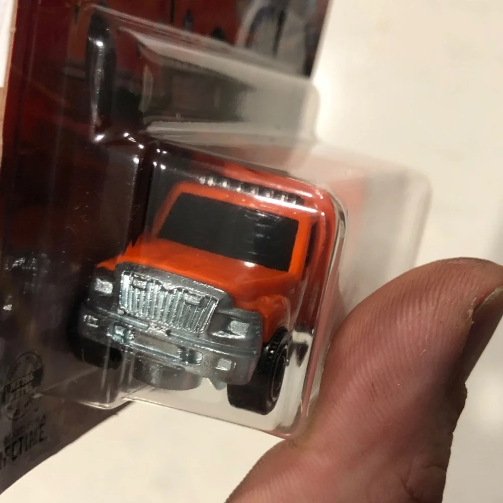 Mattel Matchbox Orange Medi-Vac Ambulance